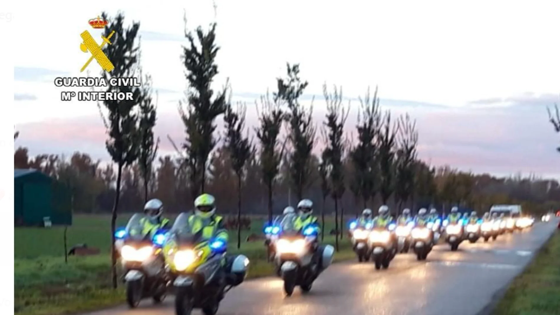 Los nuevos motoristas de la Guardia Civil recorren las carreteras extremeñas