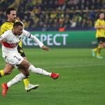 Mbappé chuta y marca un gol que no subió al marcador