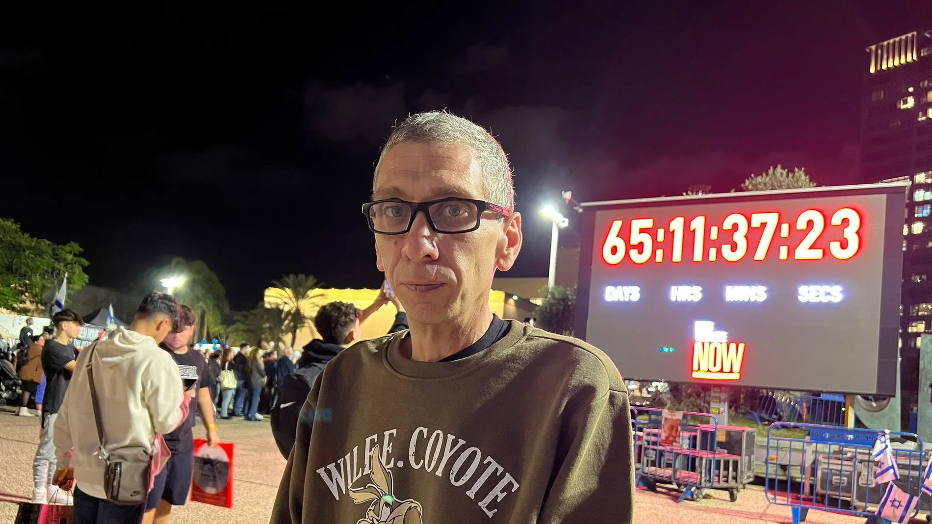 Diego Engelbert, en plaza de los secuestrados de Tel Aviv
