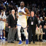 Draymond Green se marcha expulsado de la cancha en el partido ante los Suns