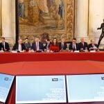 Los Reyes presiden la reunión del Patronato de la Fundación Princesa de Girona 
