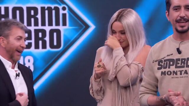 Las lágrimas de Lola Índigo al ver a un niño caminar por primera vez en 'El Hormiguero'