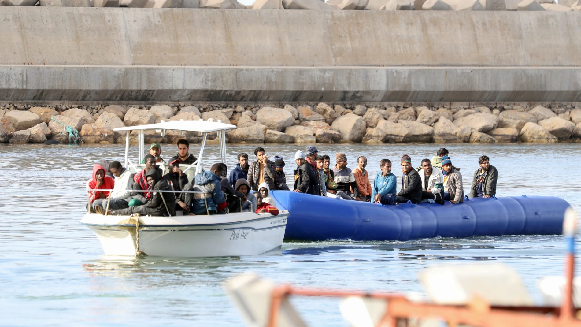 Libia.- Más de 60 muertos en un accidente de barco frente a las costas de Libia