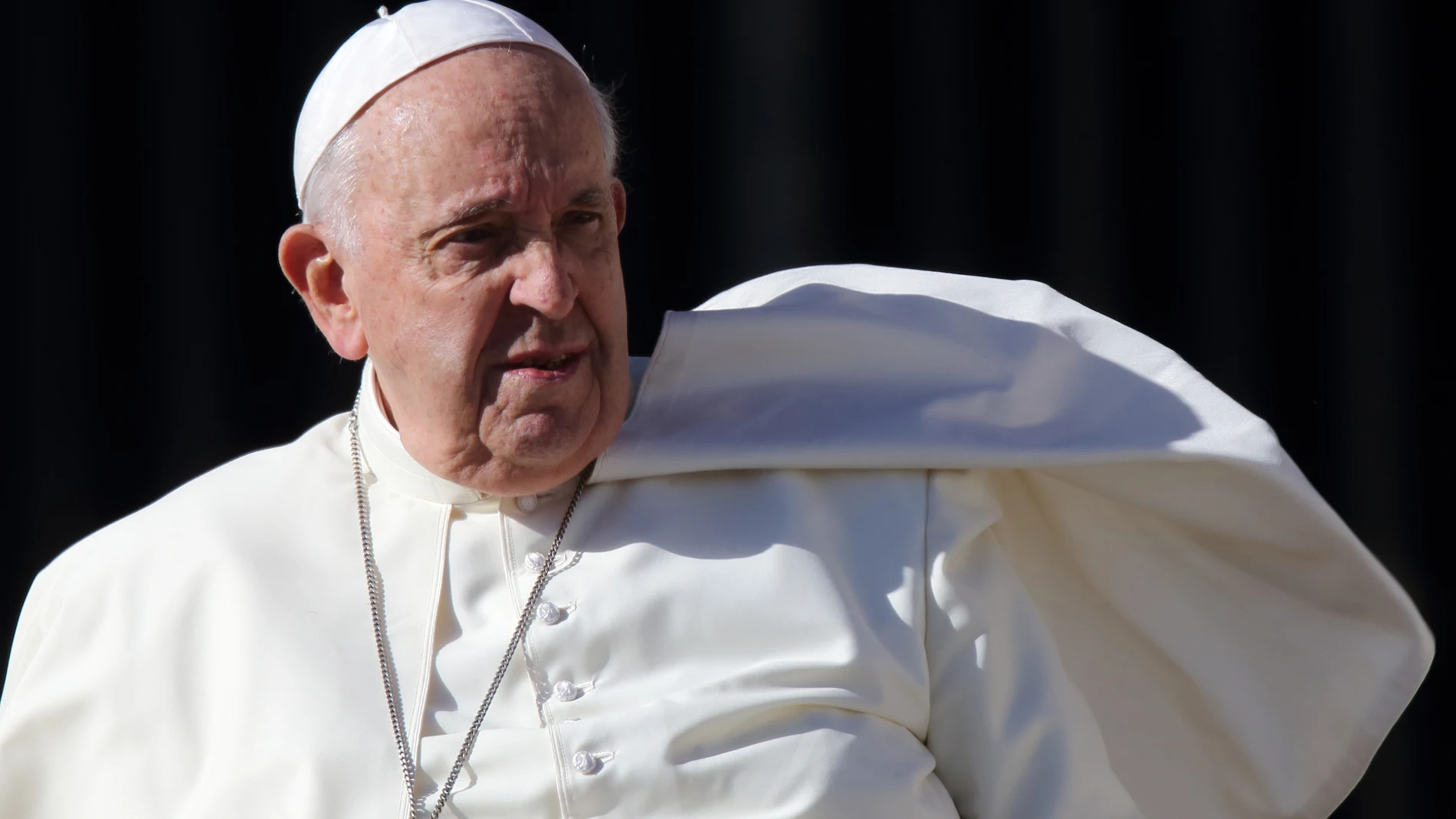 Vaticano.- El Papa permite la bendición de parejas del mismo sexo siempre que no imite el rito del matrimonio