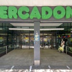 Mercadona y sindicatos firman el nuevo convenio colectivo con una subida salarial de hasta el 6%