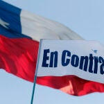 Más del 55 % de los chilenos rechazan la propuesta de una Constitución conservadora
