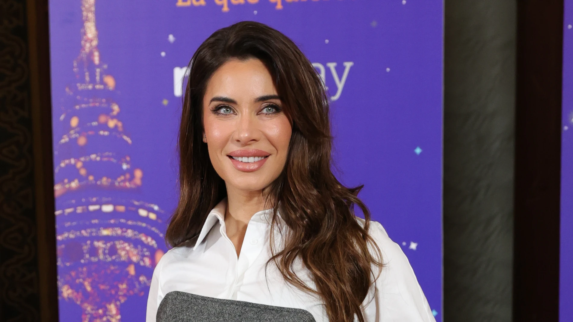 Pilar Rubio con look de lo más ejecutiva.