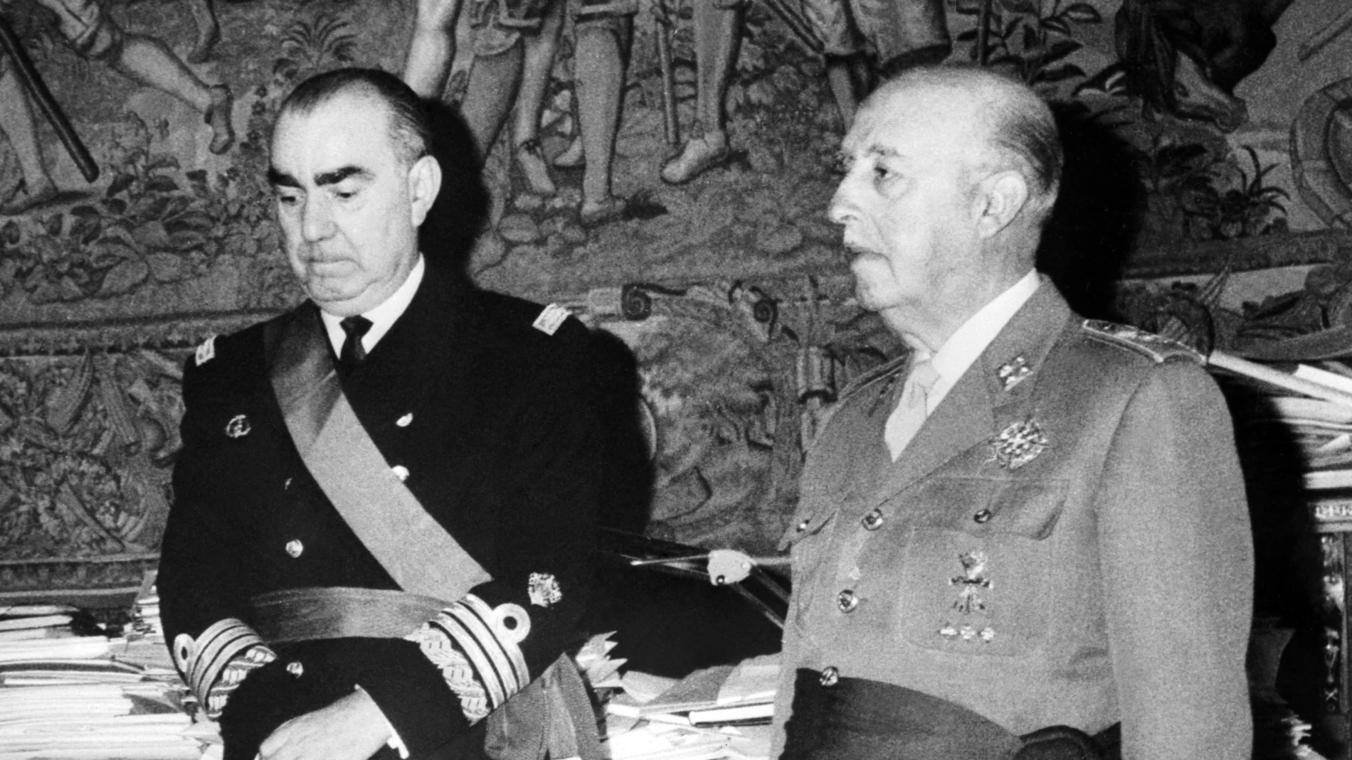 El almirante Luis Carrero Blanco, con Franco