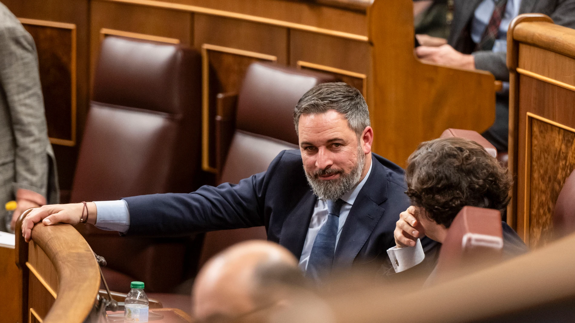 MADRID, 19/12/2023.- El líder de VOX, Santiago Abascal durante el pleno del Congreso de los Diputados, este martes en Madrid. EFE/ Fernando Villar