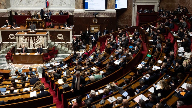 La primera vuelta no garantiza una mayoría suficiente a la extrema derecha para gobernar