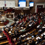 La primera vuelta no garantiza una mayoría suficiente a la extrema derecha para gobernar