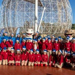 Foto de grupo con los alumnos del Julio Verne School de Torrent