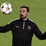 Ezequiel Lavezzi se encuentra internado en Punta del Este tras sufrir una fractura