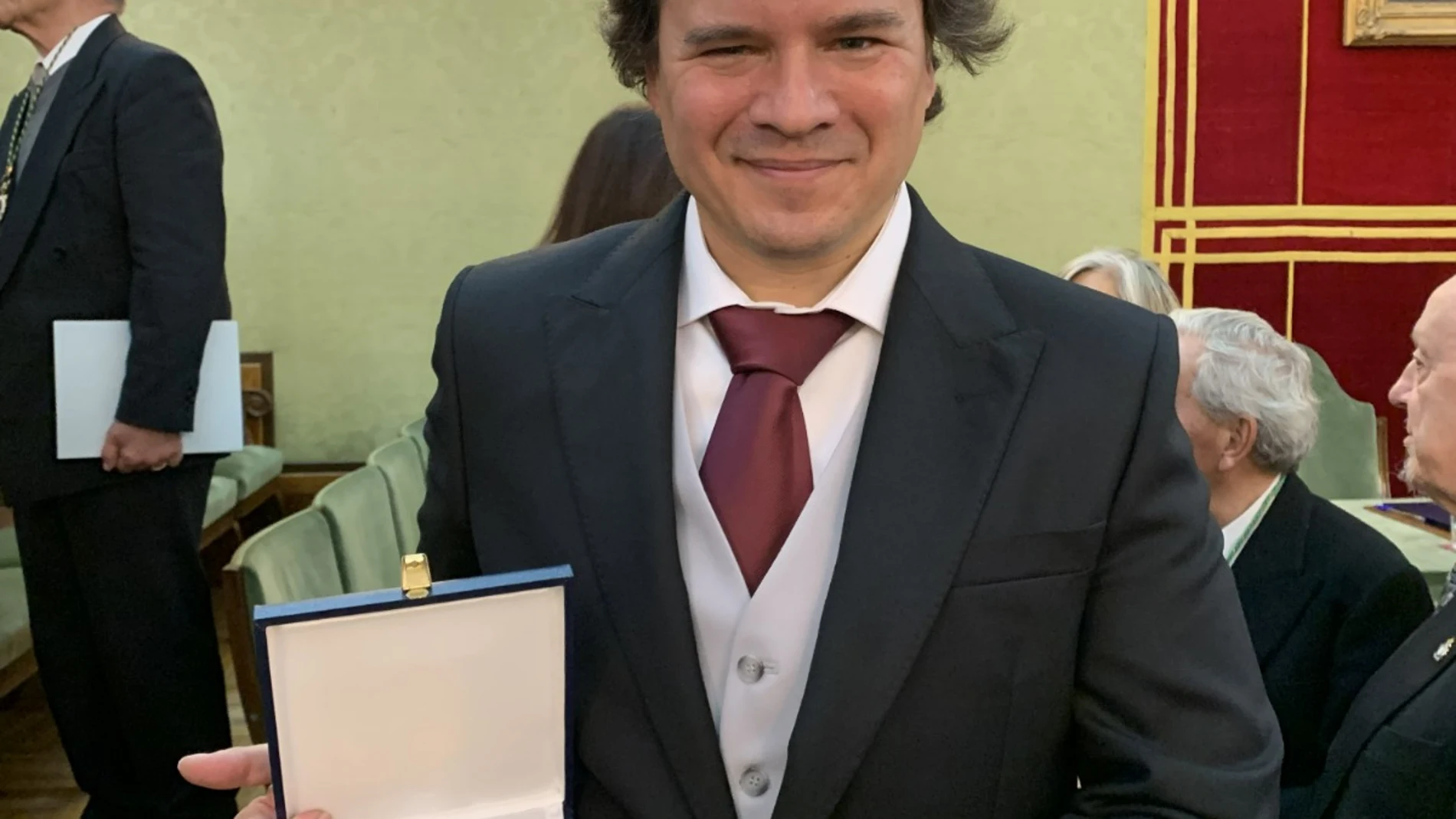 La Real Academia de Ciencias premia al físico valenciano Pablo Jarillo como mejor investigador menor de 50 años