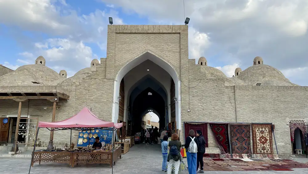 Bazar callejero en Bujara