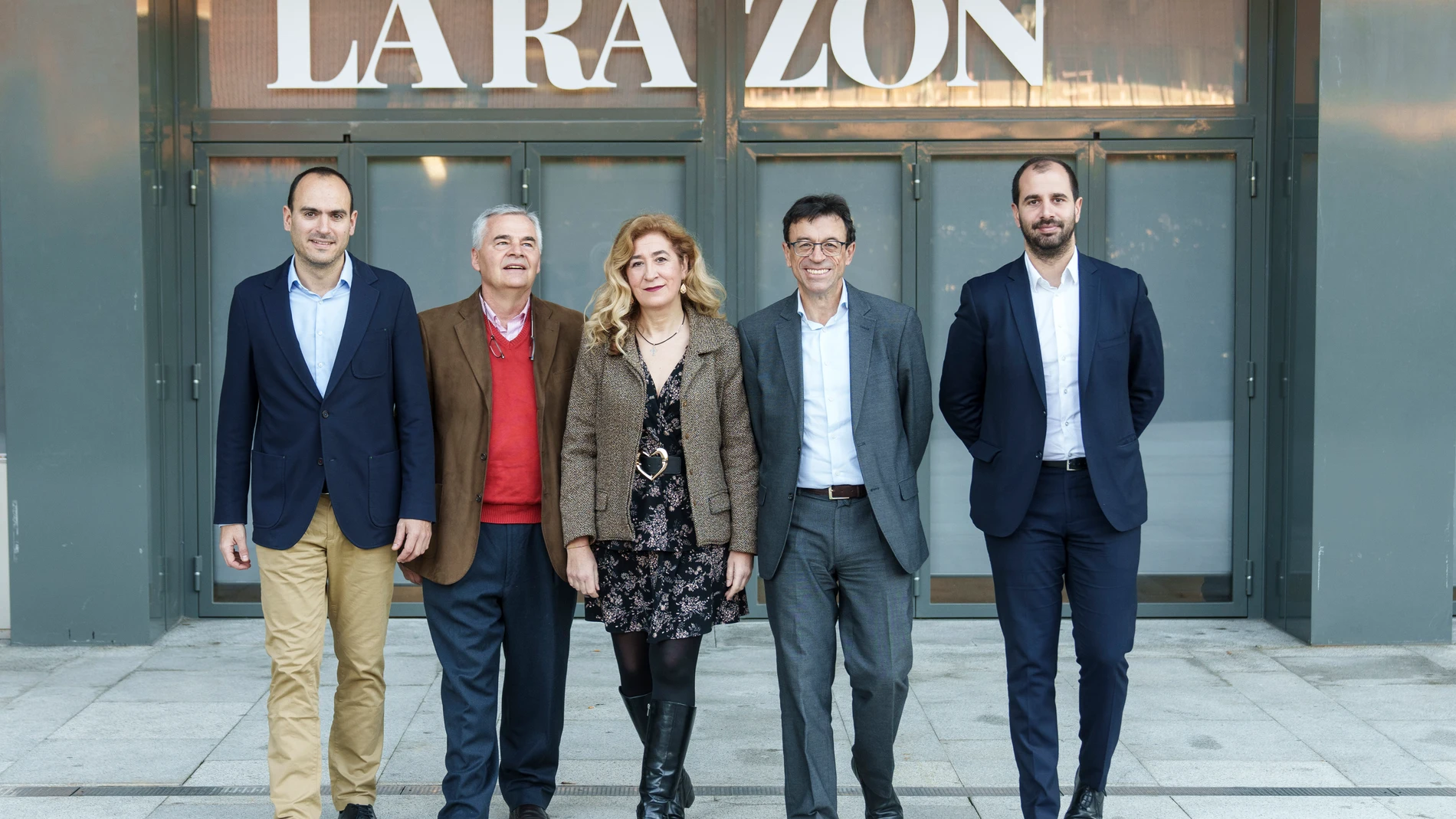 Mesa redonda Comunidades Solares en La Razón.