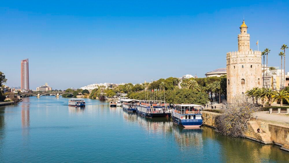 cruceros-torre-del-oro-una-opci-n-diferente-para-conocer-sevilla