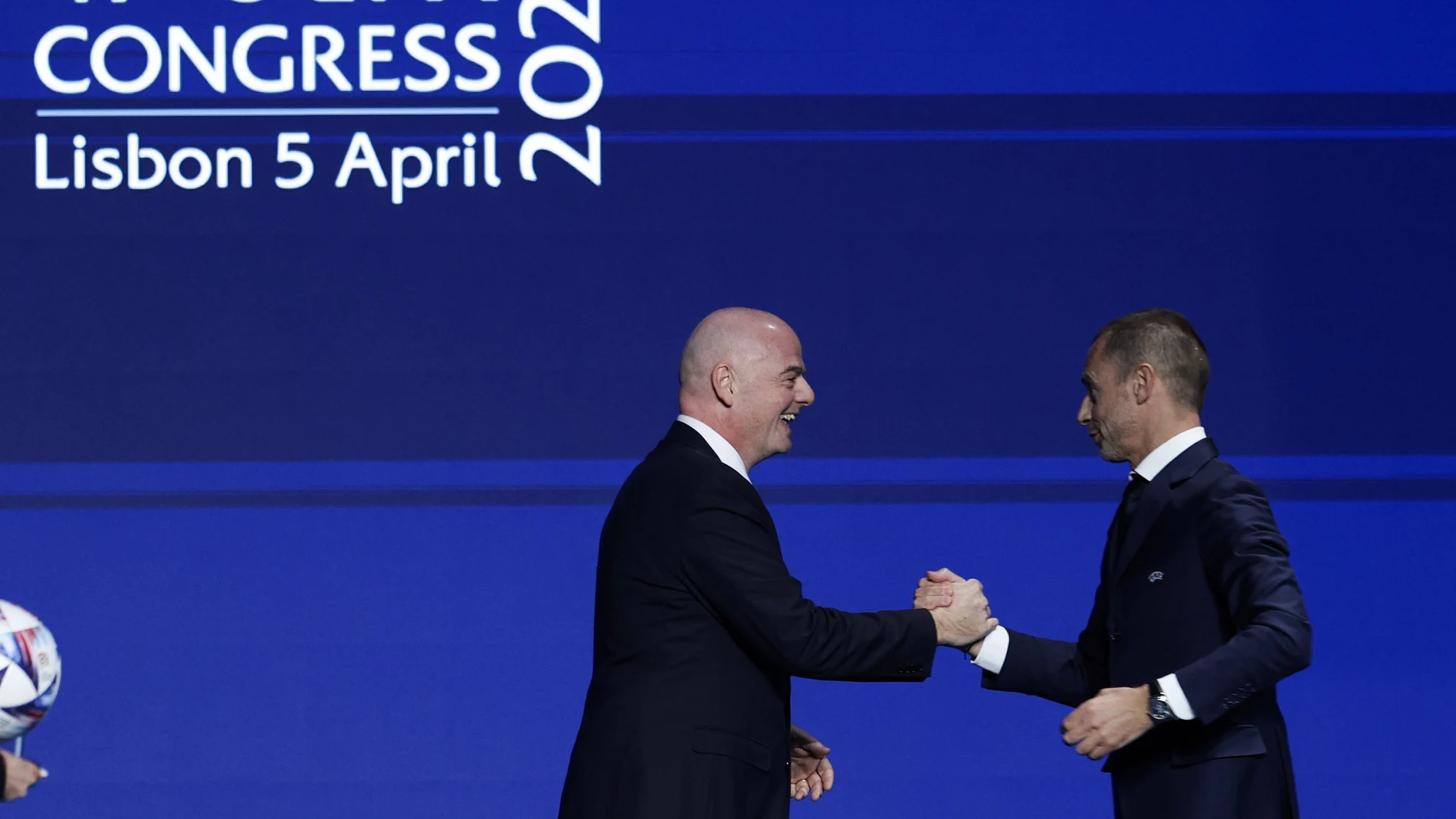 Infantino y Ceferin, presidentes de FIFA y UEFA