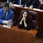 El PP de Ayuso saca adelante, junto a Vox, la reforma de las leyes LGTBI de la Comunidad de Madrid