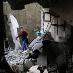 O.Próximo.- La guerra en Gaza ha convertido a 893.000 niños en desplazados forzados en menos de tres meses