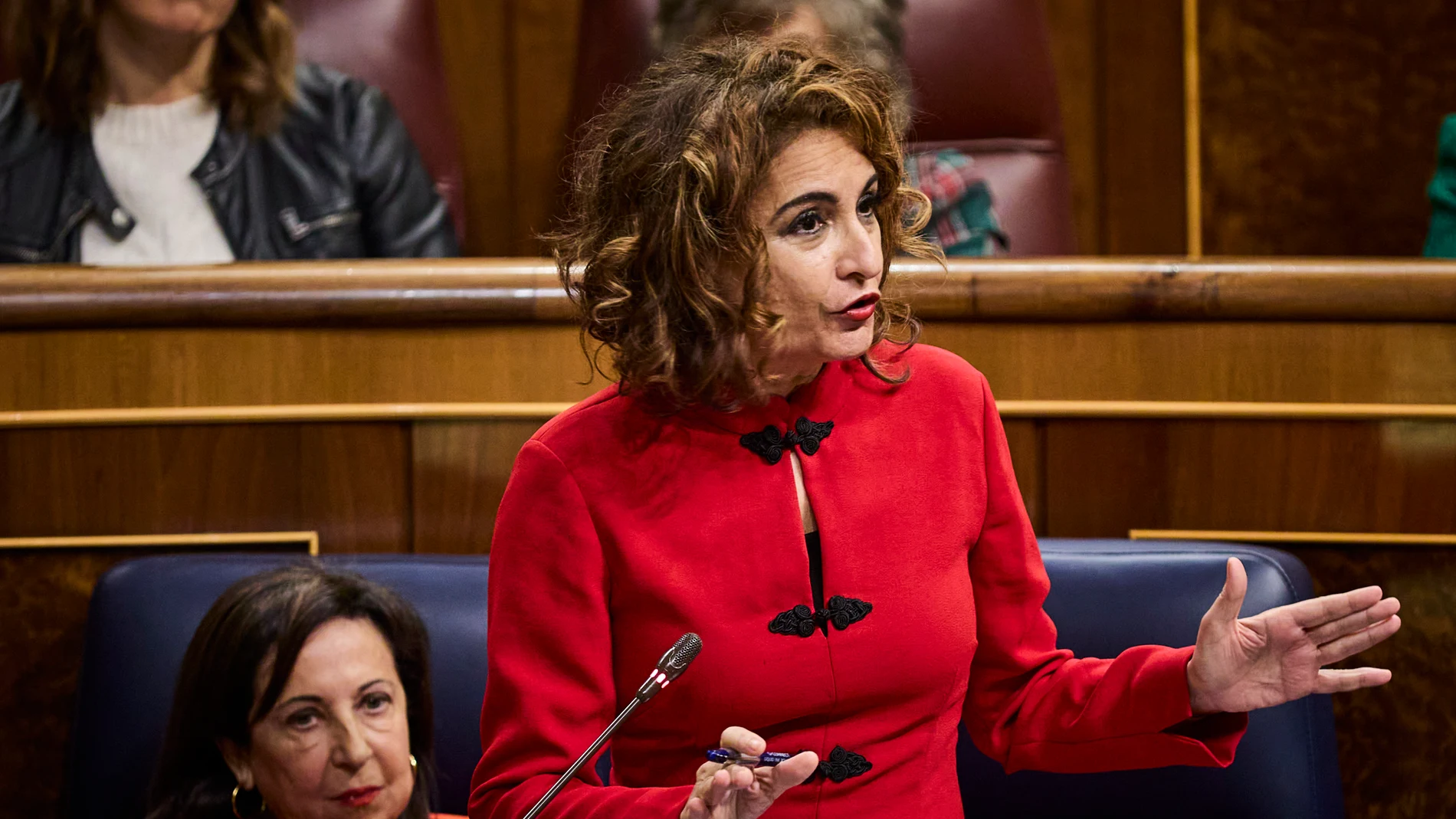 María Jesús Montero Cuadrado Ministra de Hacienda y Función Pública durante la sesión de control del Gobierno celebrada este miércoles en el Congreso en Madrid.