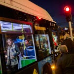 El Gobierno ha aprobado este miércoles la prórroga del escudo social que incluye transporte público gratuito p