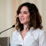 Ayuso y Almeida firman un nuevo convenio de colaboración para la atención a las personas en situación de dependencia