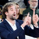 Grimau da instrucciones en la derrota del Barça en Mónaco