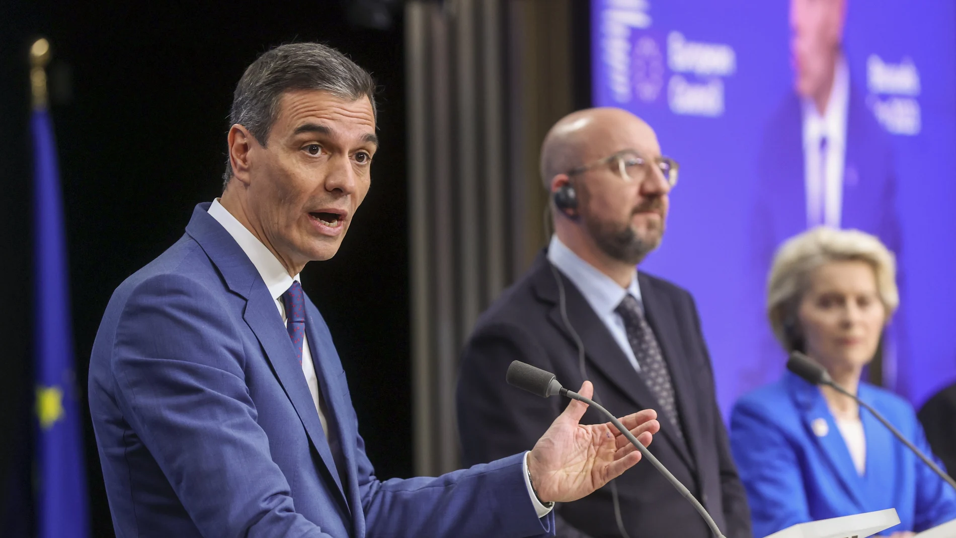 (L-R) Spain's Prime minister Pedro Sanchez, European Council President Charles Michel, and European Commission President Ursula von der Leyen give the final press conference of the European Council in Brussels, Belgium.