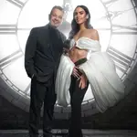 Cristina Pedroche y Alberto Chicote volverán a ser los encargados de despedir el año, juntándose con los espectadores en los últimos años para recibir el 2024, en directo y desde la Puerta del Sol.