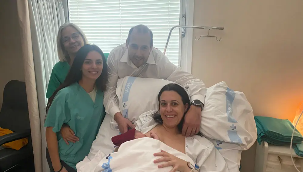 Carla, nacida veintiséis segundos después medianoche, es el primer bebé de Castilla y León
