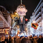 La organización juvenil Revuelta celebra la entrada del año en Ferraz en protesta contra la ley de amnistía