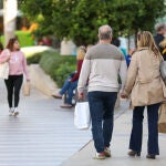 MURCIA.-Los consumidores de la Región gastarán 166 euros por cabeza en las rebajas de invierno, por encima de la media nacional