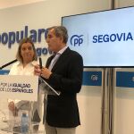 Juan José Sanz Vitorio y Mª Ángeles García durante la rueda de prensa