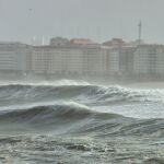 Activada una alerta naranja por temporal costero en las provincias de A Coruña y Lugo.