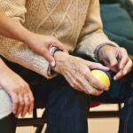 Un estudio revela que mantener un ligero sobrepeso tiene efectos beneficiosos para la salud de las personas mayores