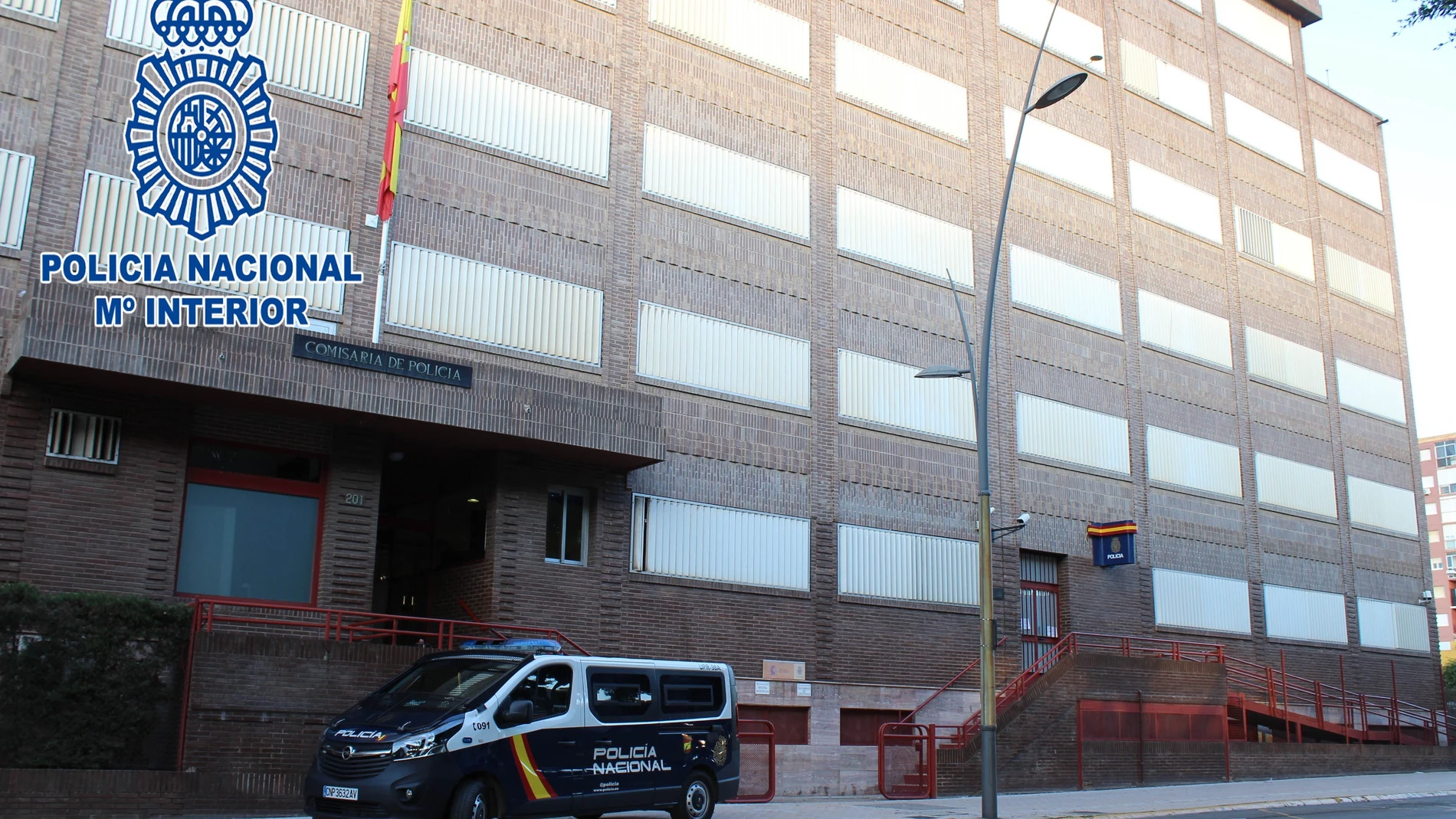 Investigan el hallazgo de unos huesos que podrían ser humanos junto a un contenedor