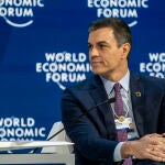 Economía.- Pedro Sánchez vuelve a Davos, donde debutará el argentino Javier Milei