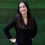 La periodista y politóloga Estefanía Molina durante una entrevista con LA RAZÓN