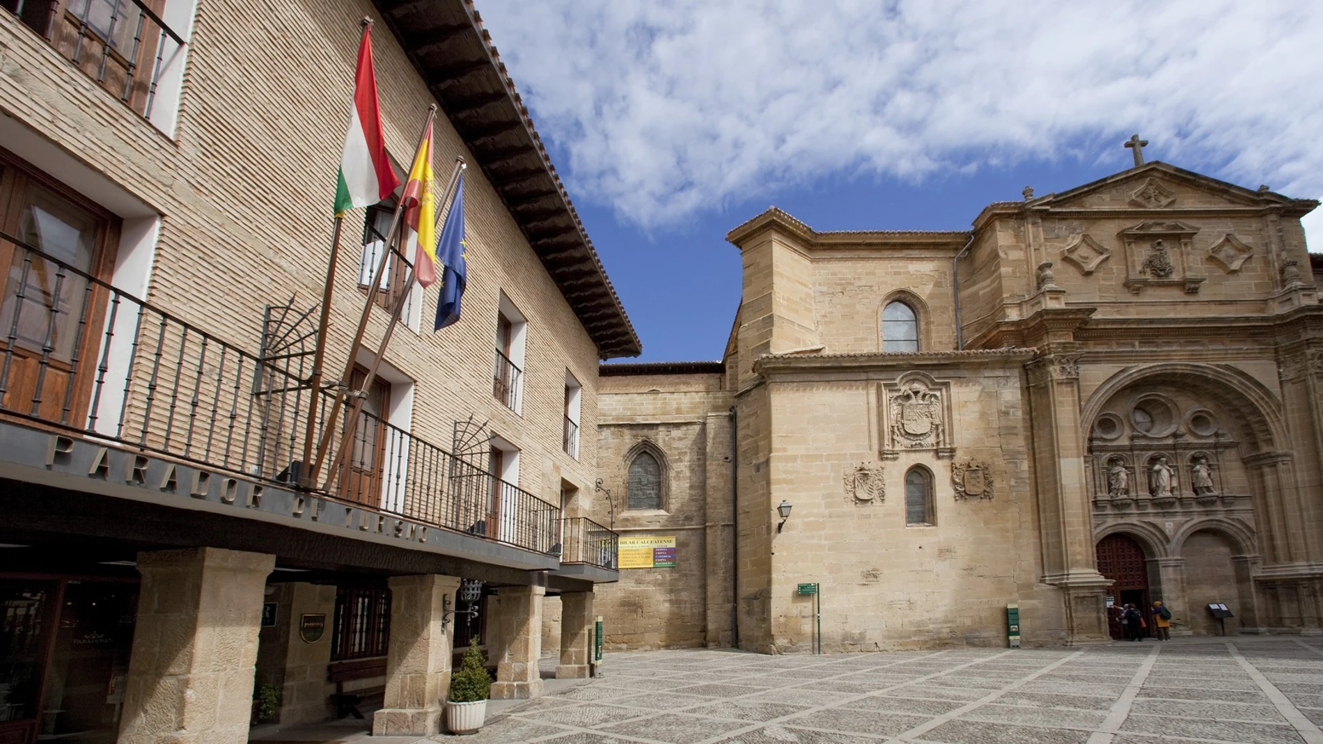 El pueblo de 6.000 habitantes que tiene dos paradores (y no son caros)