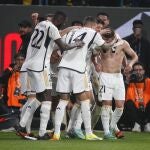 Los jugadores del Real Madrid celebran el quinto gol del equipo madridista durante el partido de semifinales de la Supercopa de España que Real Madrid y Atlético de Madrid han disputado este miércoles en el estadio Al Awwal Park de Riad, en Arabia Saudí