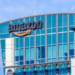 Amazon cumple con su política lingüística y vuelve a plantar cara a los independentistas radicales