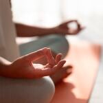 Nuevo año más saludable practicando yoga y meditación