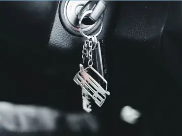 Tres ingeniosos trucos para abrir tu coche cuando te dejas las llaves dentro Tres ingeniosos trucos para abrir tu coche cuando te dejas las llaves dentro