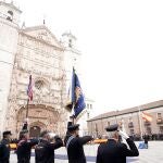 Izado de bandera en la Plaza de San Pablo de Valladolid