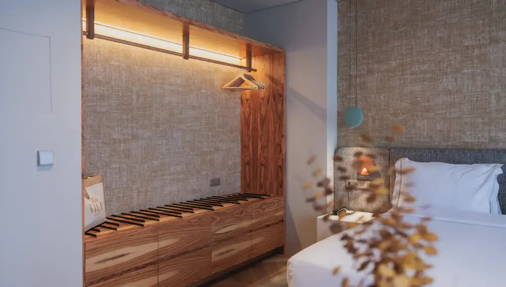 La madera es un elemento protagonista en la decoración