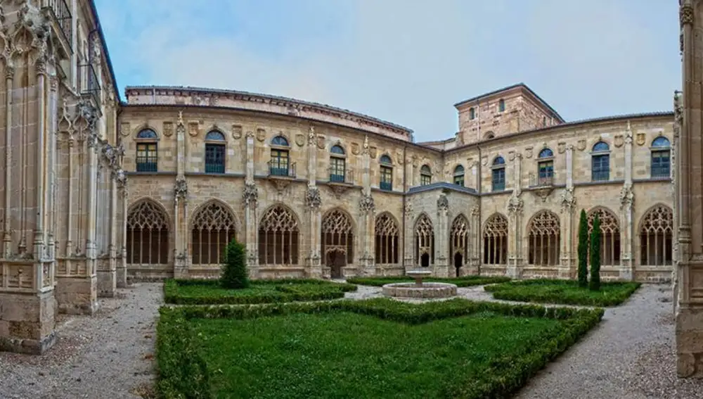 Claustro del Monasterio de San Salvador de Oña