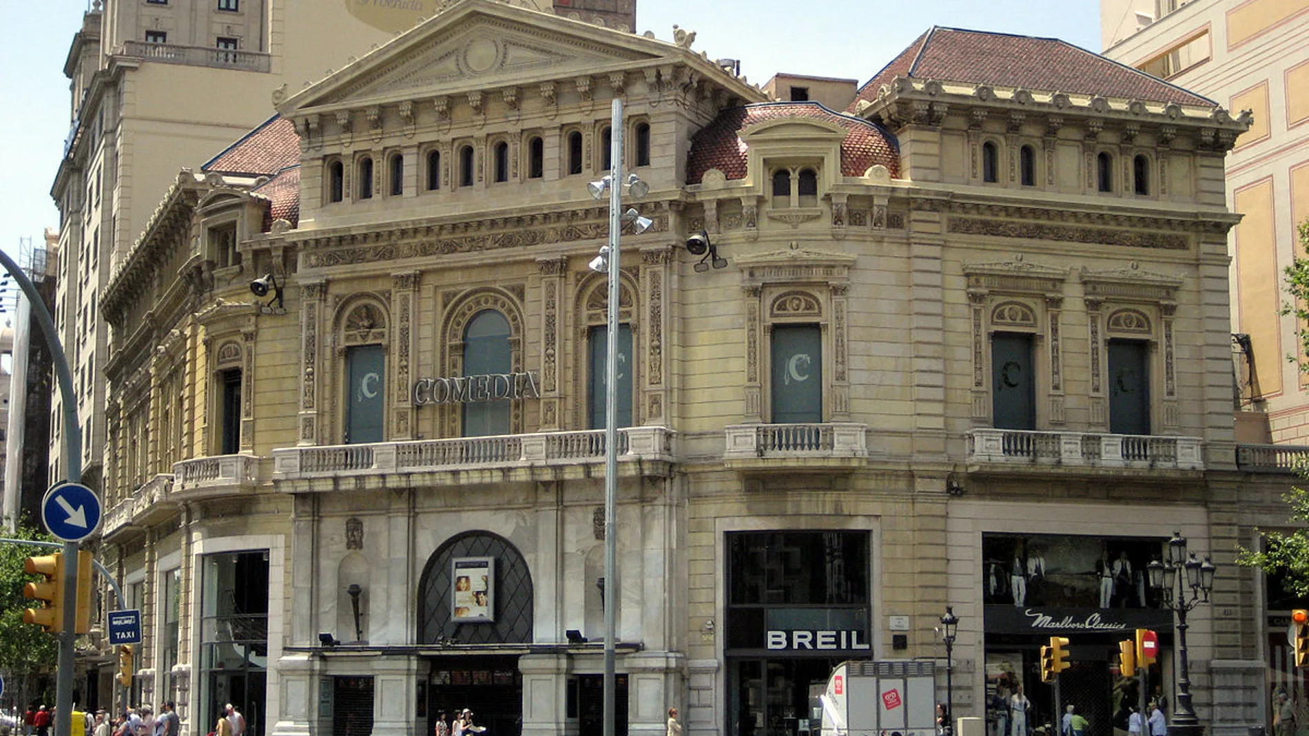 Fachada del cine del Paseo de Gràcia
