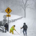 US-NEWS-WEA-EASTCOAST-SNOW-CONN-HC