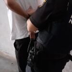 Detenida una mujer y su compinche por esquilmar todos los ahorros de una anciana